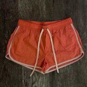 ✨American Eagle Coral Shorts✨